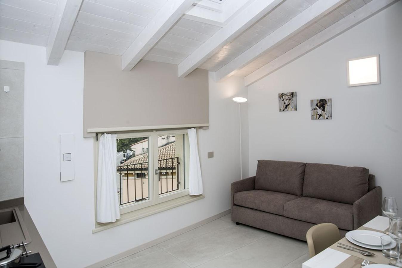 Camelot Appartamenti - Business E Holiday San Martino Buon Albergo Extérieur photo