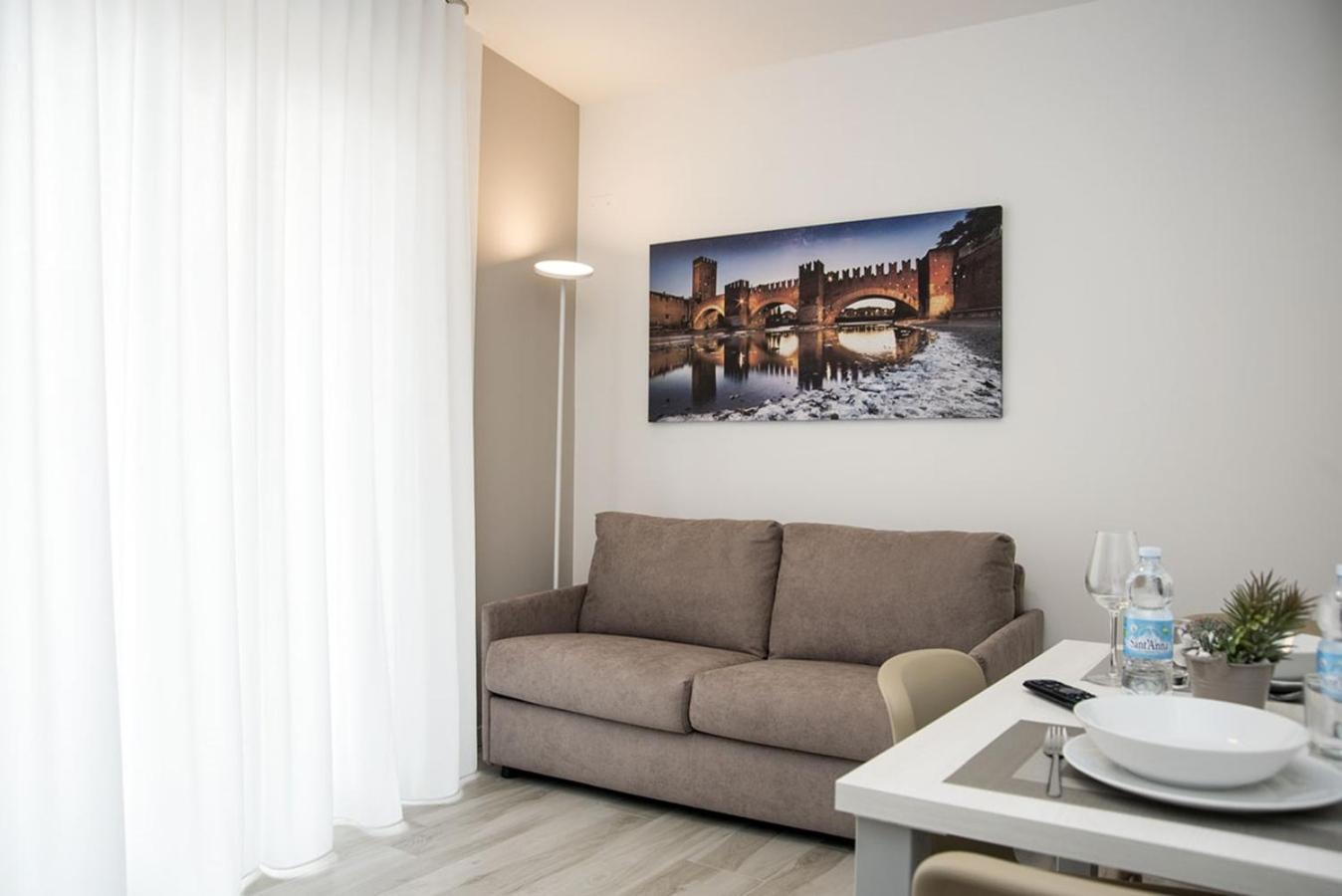 Camelot Appartamenti - Business E Holiday San Martino Buon Albergo Extérieur photo
