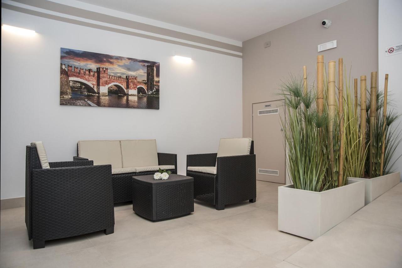 Camelot Appartamenti - Business E Holiday San Martino Buon Albergo Extérieur photo
