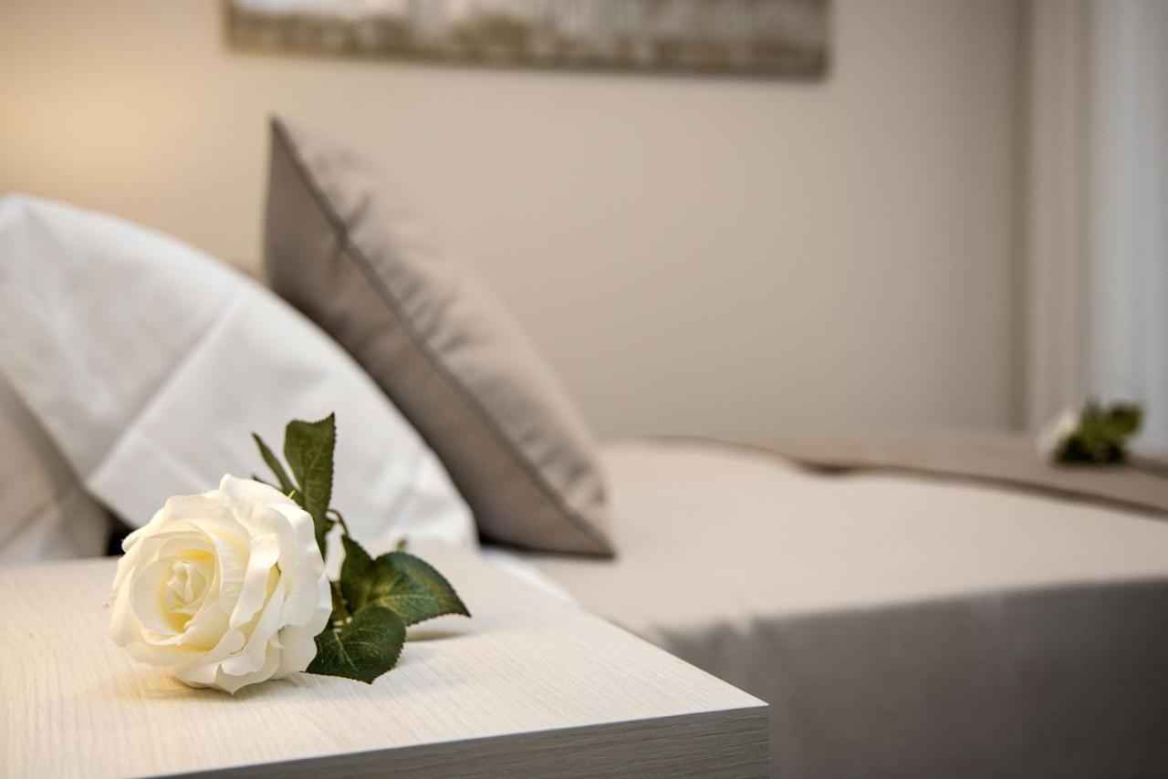 Camelot Appartamenti - Business E Holiday San Martino Buon Albergo Extérieur photo